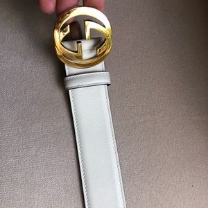 White leather Gucci Belt